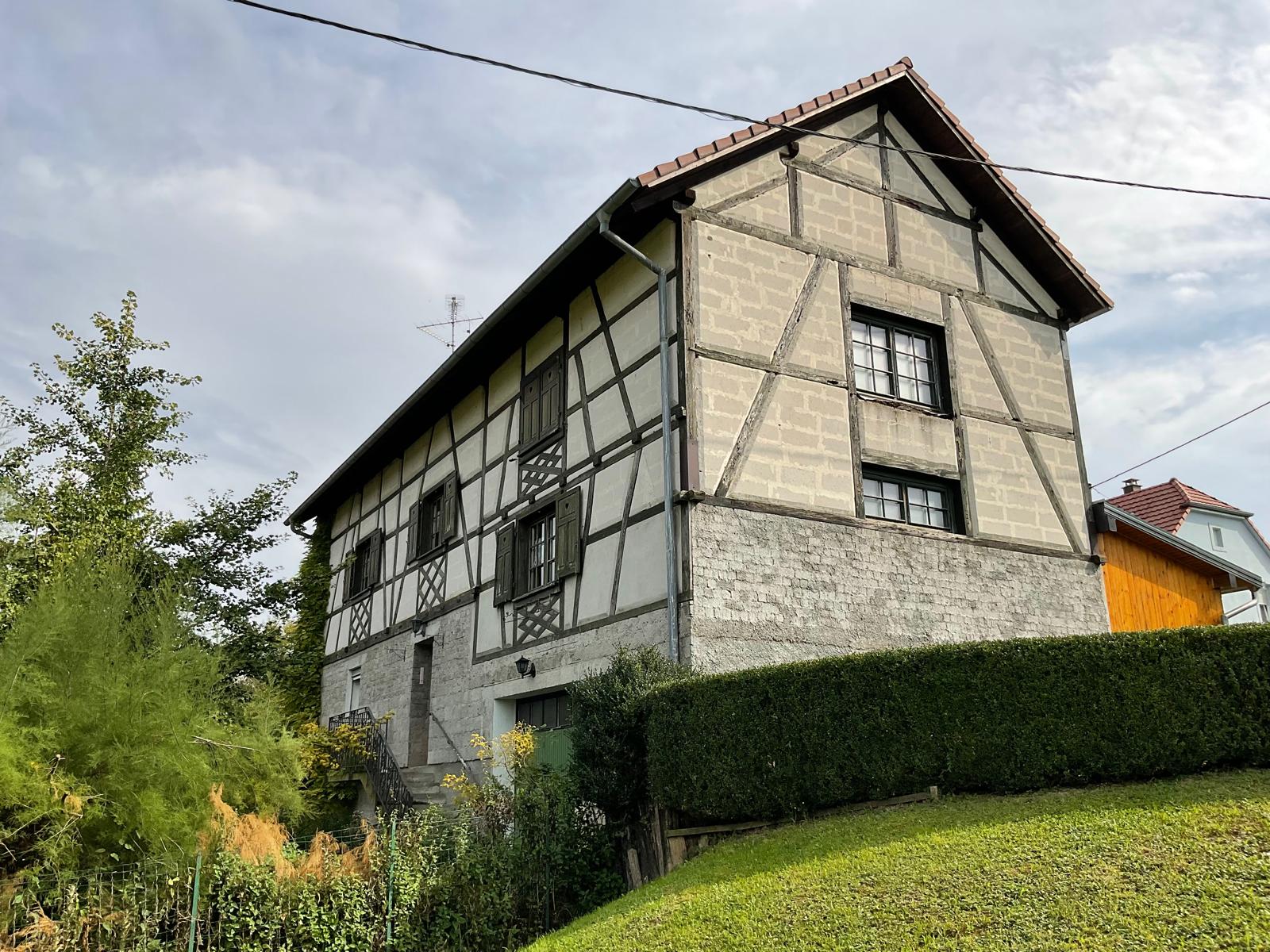 Comment se d&eacute;roule le traitement anti-mousse d&rsquo;une fa&ccedil;ade ? Wittelsheim